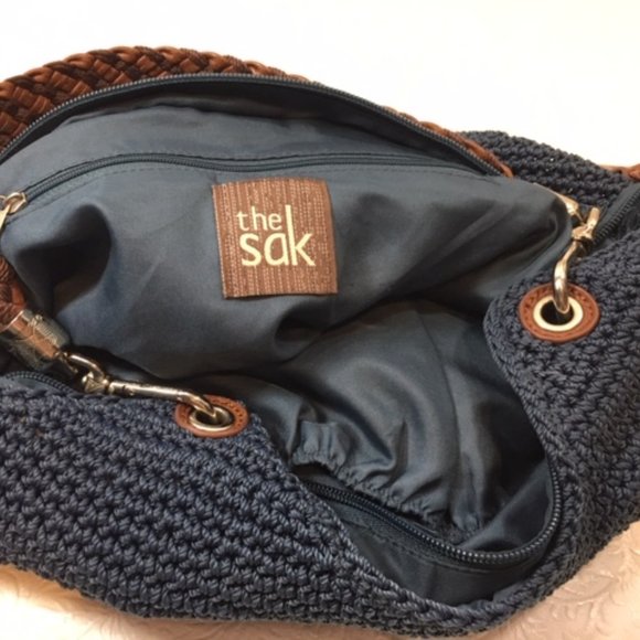 The SAK HOBO Navy Blue Crochet Shoulder Handbag Detachable Handles - Picture 8 of 14